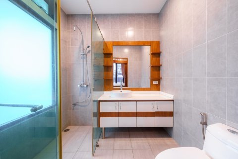 Villa in Pattaya, Thailand 6 bedrooms № 157905 - photo 12