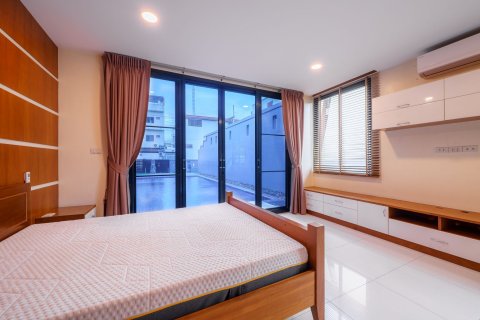 Villa in Pattaya, Thailand 6 bedrooms № 157905 - photo 11