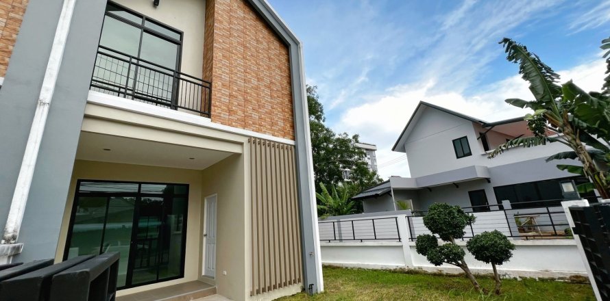 Townhouse in Phuket, Thailand 2 bedrooms № 157903