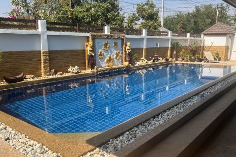 Вилла в Хуа Хине, Таиланд с 4 спальнями  № 151691 - фото 3