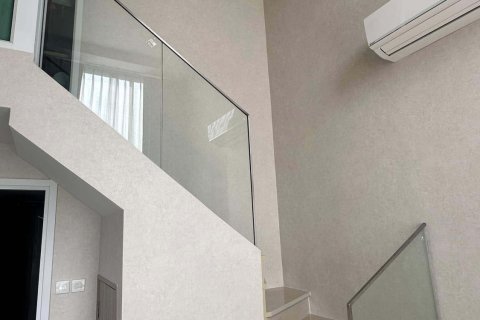 Студия в кондо в Суан Луанге, Бангкок, Таиланд № 151689 - фото 8