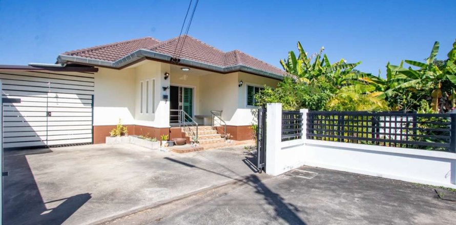 House in Chiang Mai, Thailand 3 bedrooms № 205523