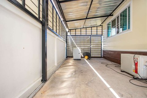House in Chiang Mai, Thailand 3 bedrooms № 205523 - photo 8