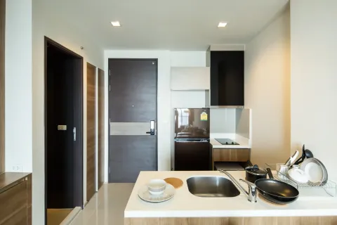 Студия в кондо в Сатхоне, Бангкок, Таиланд № 169340 - фото 13