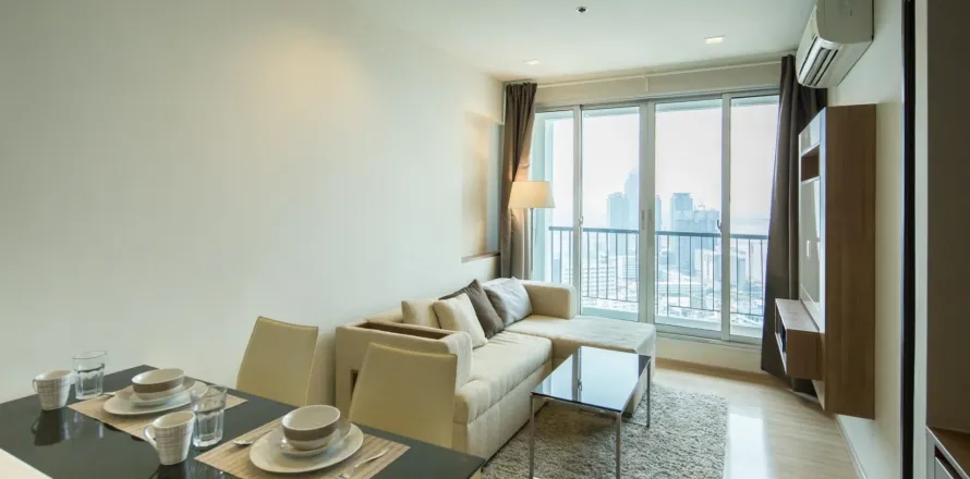 Студия в кондо в Сатхоне, Бангкок, Таиланд № 169340