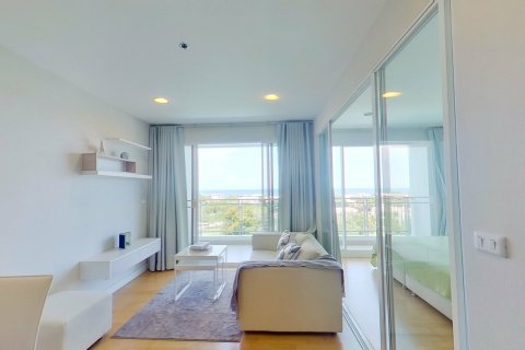 Condo in Cha-am, Thailand, 2 bedrooms № 169343 - photo 6