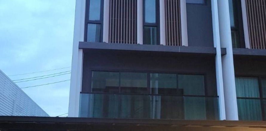 Townhouse à Lat Phrao, Bangkok, Thaïlande 3 chambres № 169338