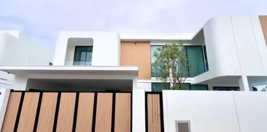 Дом в Ханг Донге, Таиланд с 4 спальнями № 169339