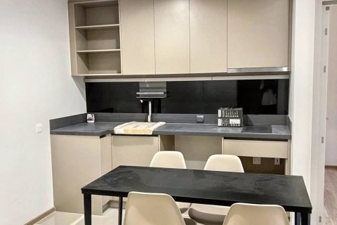 Кондоминиум с 2 спальнями в Бангкоке, Таиланд № 114029 - фото 4