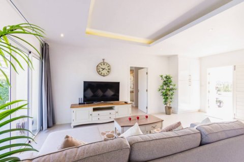 Вилла в Хуа Хине, Таиланд с 3 спальнями  № 114034 - фото 7