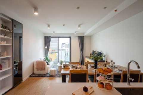 Кондоминиум с 3 спальнями в Банг Раке, Бангкок, Таиланд № 153509 - фото 1