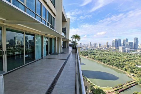 Condo in Khlong Toei, Bangkok, Thailand, 3 bedrooms  № 153004 - photo 14