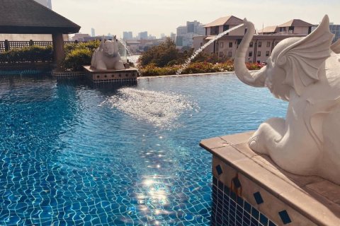 Condo in Khlong San, Bangkok, Thailand, 3 bedrooms  № 161364 - photo 12