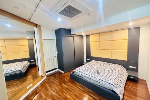 Condo in Khlong San, Bangkok, Thailand, 3 bedrooms  № 161364 - photo 5