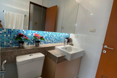 Кондоминиум с 2 спальнями в Пхракханонге, Бангкок, Таиланд № 158610 - фото 6