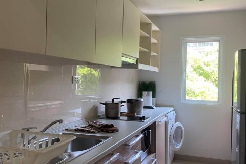 Кондоминиум с 2 спальнями в Пхракханонге, Бангкок, Таиланд № 158610 - фото 2