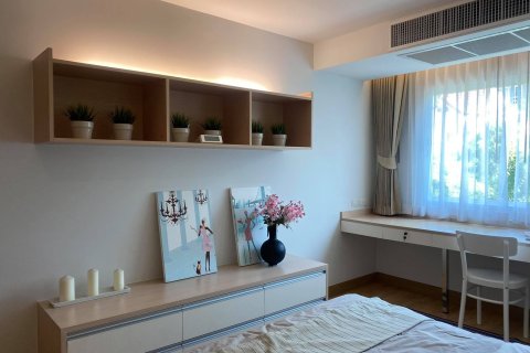 Кондоминиум с 2 спальнями в Пхракханонге, Бангкок, Таиланд № 158610 - фото 5