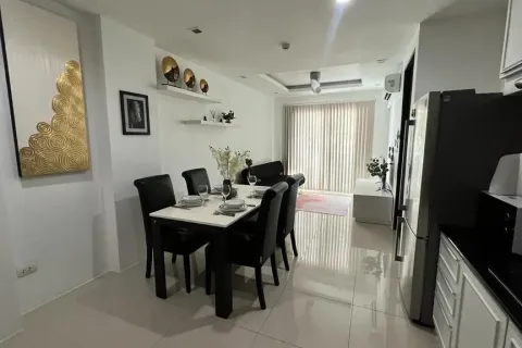 Studio dans le Condo à Kathu, Thaïlande  № 158612