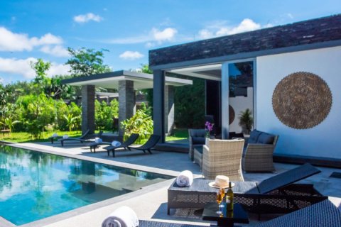 Chalet de 5 dormitorios en Bang Tao, Tailandia № 223627