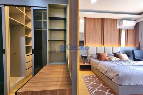 Haus in Pattaya, Thailand 4 Schlafzimmer № 195930 - Foto 11