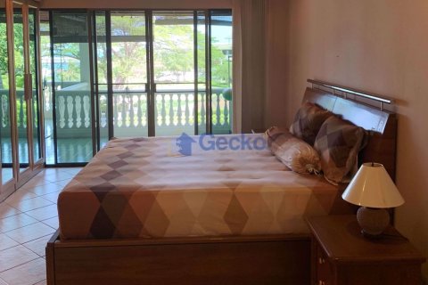 Condo in Pattaya, Thailand, 2 bedrooms № 197283 - photo 7
