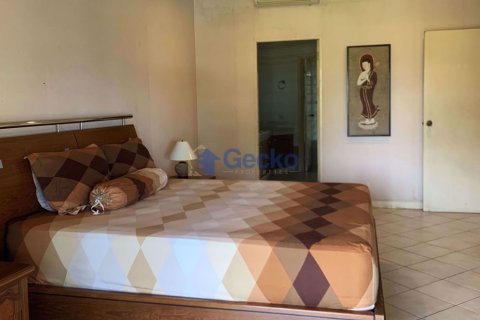 Condo in Pattaya, Thailand, 2 bedrooms № 197283 - photo 6