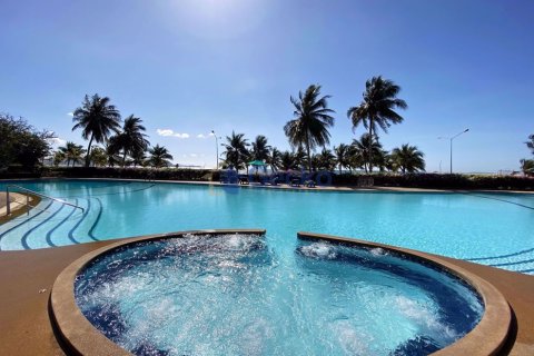Condo in Pattaya, Thailand, 2 bedrooms № 197283 - photo 23