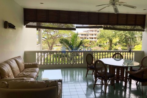 Condo in Pattaya, Thailand, 2 bedrooms № 197283 - photo 19