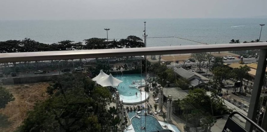 Apartment in Pattaya, Thailand 2 bedrooms № 155652