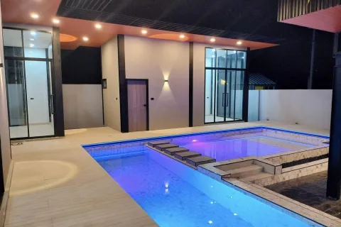 Villa à Pattaya, Thaïlande 4 chambres № 155654 - photo 13