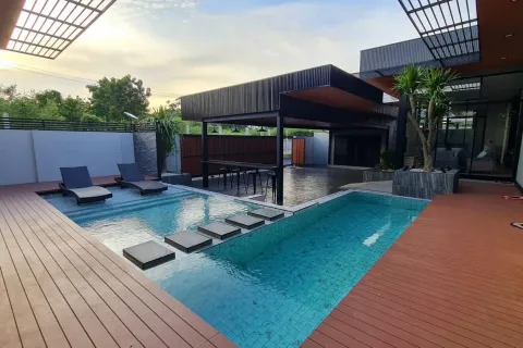 Villa à Pattaya, Thaïlande 4 chambres № 155654 - photo 2