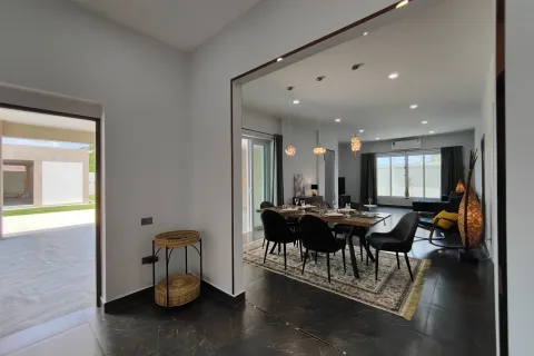 Villa in Pattaya, Thailand 3 bedrooms № 155656 - photo 3