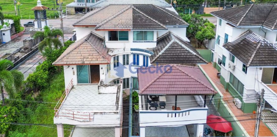 Maison à Pattaya, Thaïlande 3 chambres № 196630