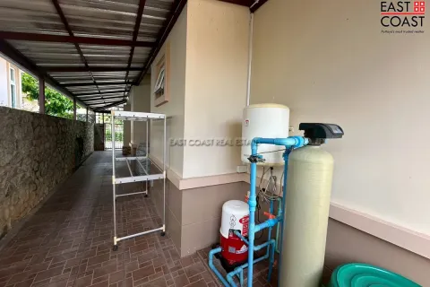 Casa de 3 dormitorios en Pattaya, Tailandia № 213108 - foto 3