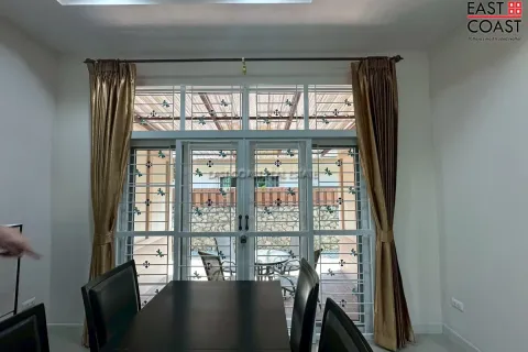 Casa de 3 dormitorios en Pattaya, Tailandia № 213108 - foto 9