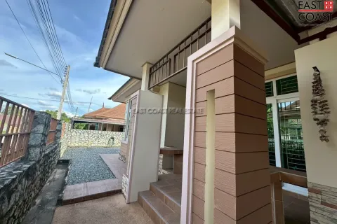 Casa de 3 dormitorios en Pattaya, Tailandia № 213108 - foto 7