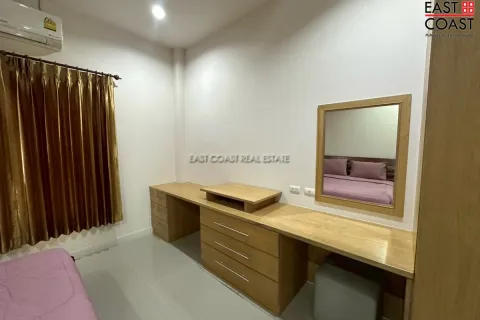 Casa de 3 dormitorios en Pattaya, Tailandia № 213108 - foto 15