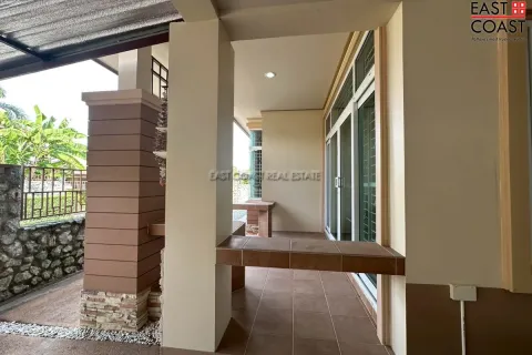 Casa de 3 dormitorios en Pattaya, Tailandia № 213108 - foto 8