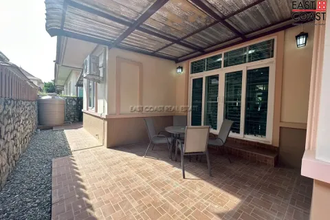 Casa de 3 dormitorios en Pattaya, Tailandia № 213108 - foto 4