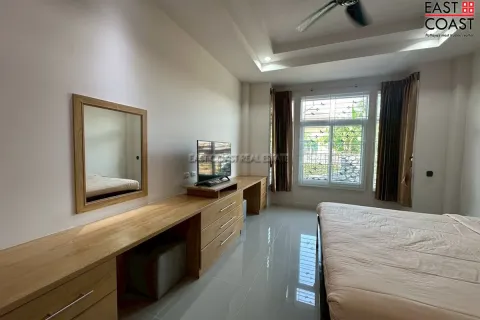 Casa de 3 dormitorios en Pattaya, Tailandia № 213108 - foto 19