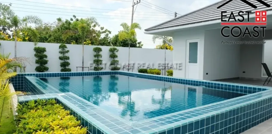 Casa de 4 dormitorios en Pattaya, Tailandia № 213107