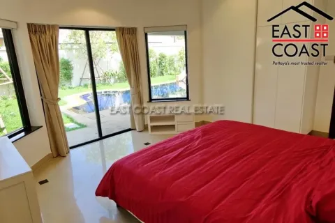 Casa de 3 dormitorios en Jomtien Beach, Pattaya, Tailandia № 213103 - foto 21