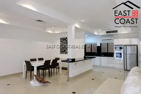 Casa de 3 dormitorios en Jomtien Beach, Pattaya, Tailandia № 213103 - foto 3