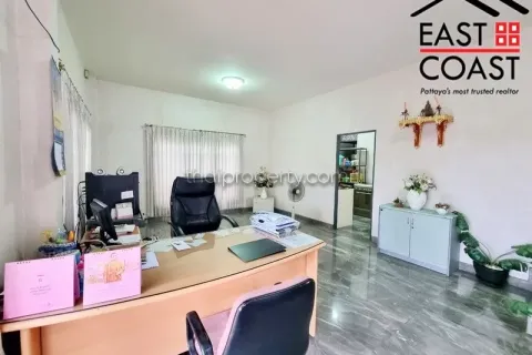 Casa de 2 dormitorios en Pattaya, Tailandia № 213102 - foto 12