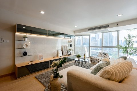 Condo in Khlong Toei, Bangkok, Thailand, 2 bedrooms  № 158174 - photo 9