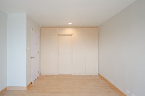 Condo in Khlong Toei, Bangkok, Thailand, 2 bedrooms  № 158174 - photo 13