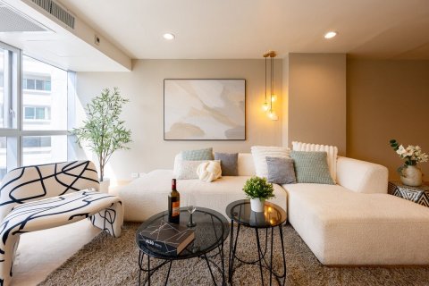 Condo in Khlong Toei, Bangkok, Thailand, 2 bedrooms  № 158174 - photo 14