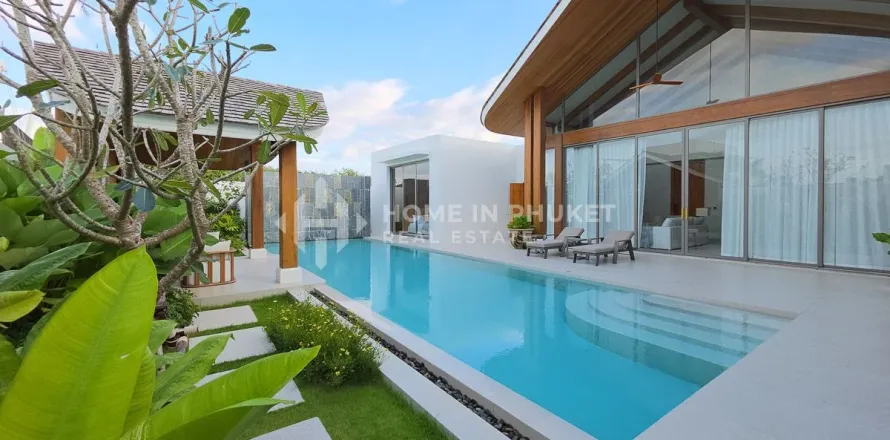 House in Phuket, Thailand 4 bedrooms № 161425