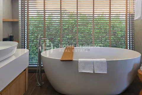 House in Phuket, Thailand 4 bedrooms № 161425 - photo 13