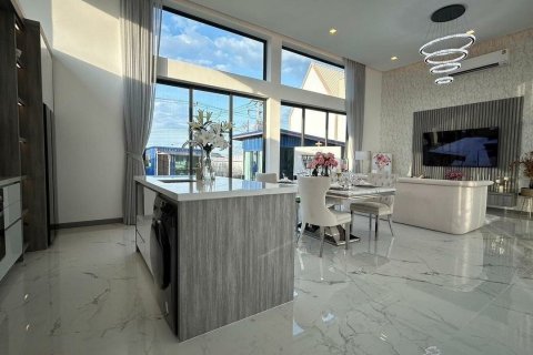 Penthouse in Pattaya, Thailand 4 bedrooms № 161420